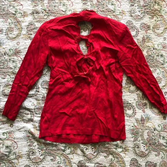 Unique Red vintage blazer w/double-breasted gold buttons keyhole back blazer - Picture 3 of 9